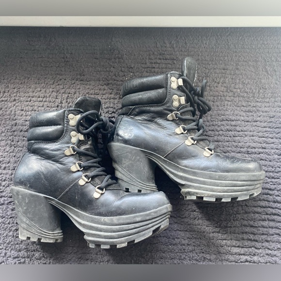 John Fluevog Mellow Soft Rock Boots - Picture 3 of 3